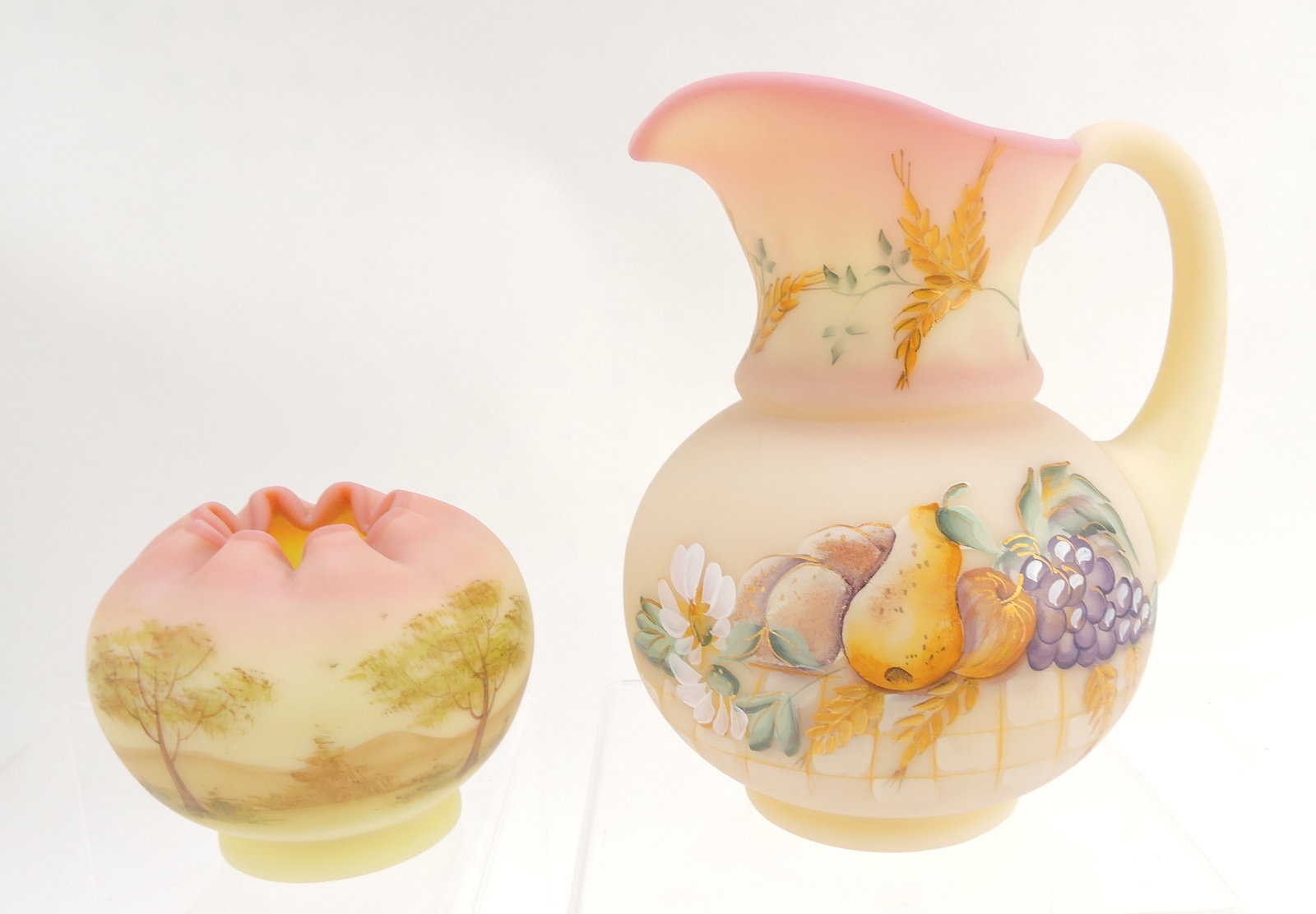 Fenton Burmese rose bowl 3 1/2", (1 of 1)