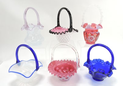 Fenton lot of 6 glass baskets,