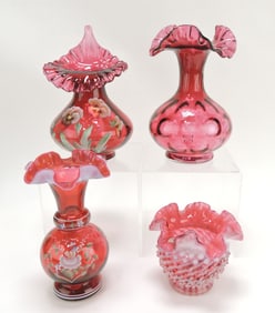 Fenton lot of 4 cranberry vases,