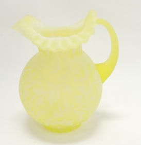 Fenton vaseline opalescent uranium