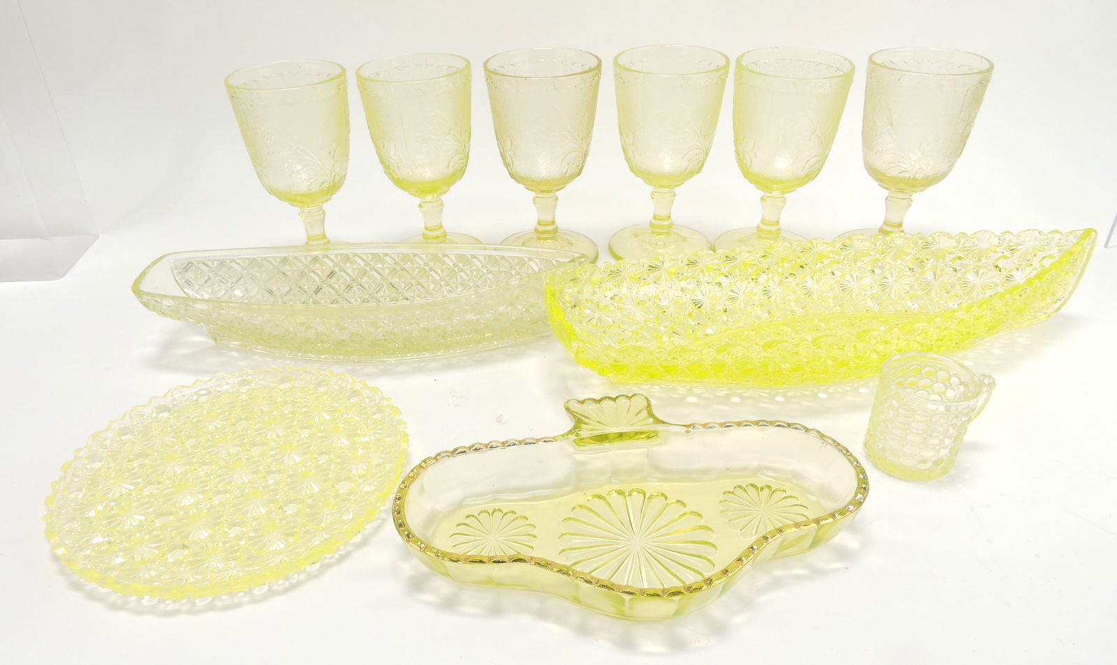 Vaseline glass uranium lot of 11 pcs: (1 of 1)