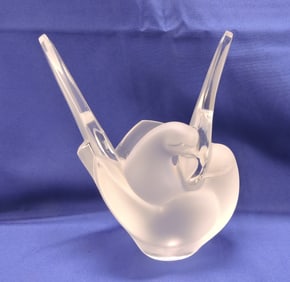 Lalique loving doves vase, 8 1/4"