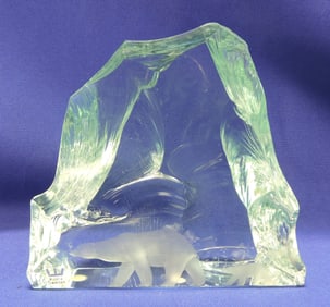 Kosta polar bear glass sculpture, 6"