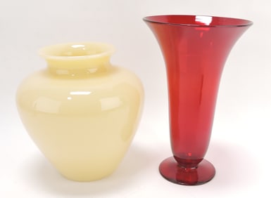 Steuben (attributed) calcite vase 8 1/2",