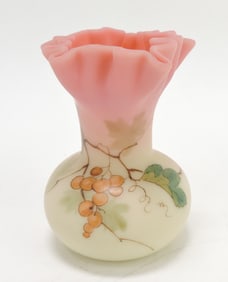 Mt. Washington burmese vase,