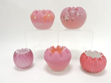Lot of 5 pink and raspberry satin glass