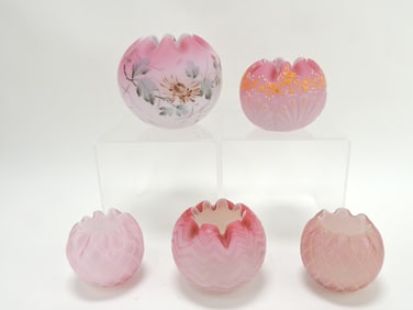 Lot of 5 pink and raspberry satin glass