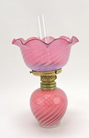 Cranberry opalescent swirl miniature