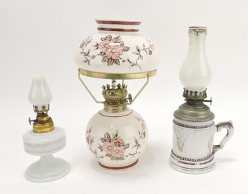 Lot of 3 miniature oil lamps,