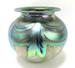 Daniel Lotton 1991 art glass vase,