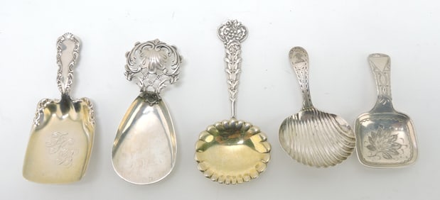 Sterling silver lot of 5 tea caddy spoons,