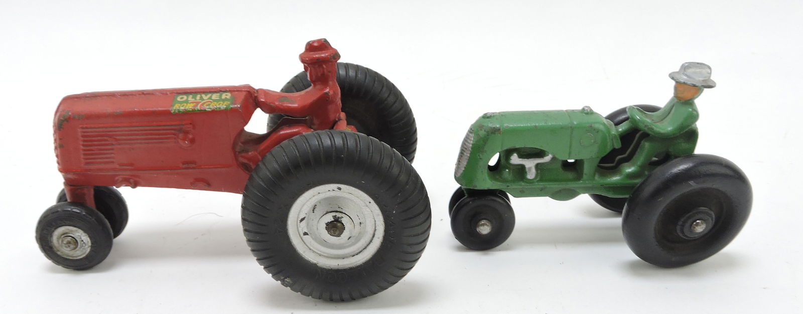 Arcade cast iron Oliver Row Crop 70 (1 of 3)