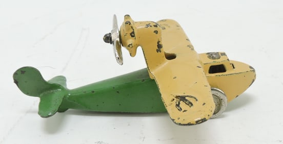 Cast iron airplane 4 1/2"x4"