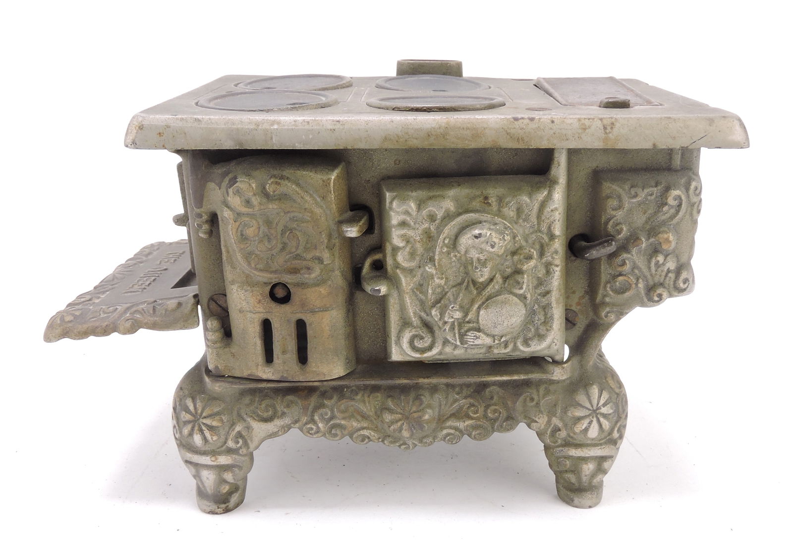 The Queen cast iron salesman (1 of 5)