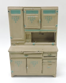 Arcade cast iron doll house/child's