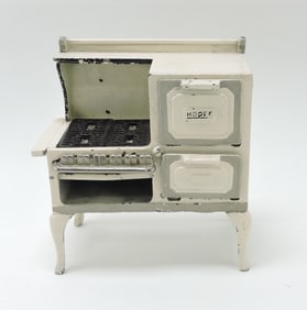 Arcade cast iron doll house/child's
