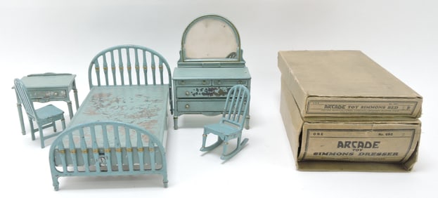 Arcade cast iron doll house/child's