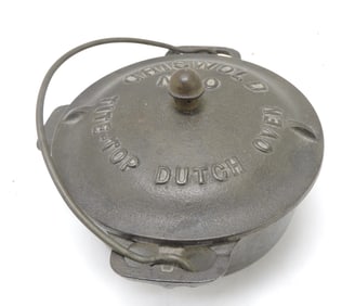 Griswold No 0 cast iron dutch oven,