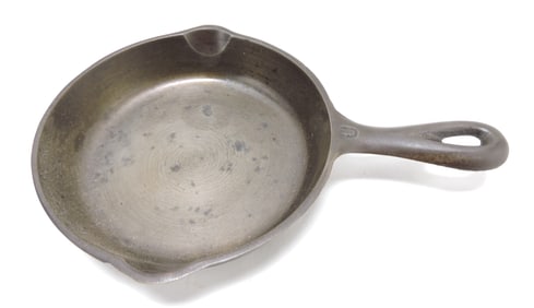Griswold #0 child's cast iron skillet,