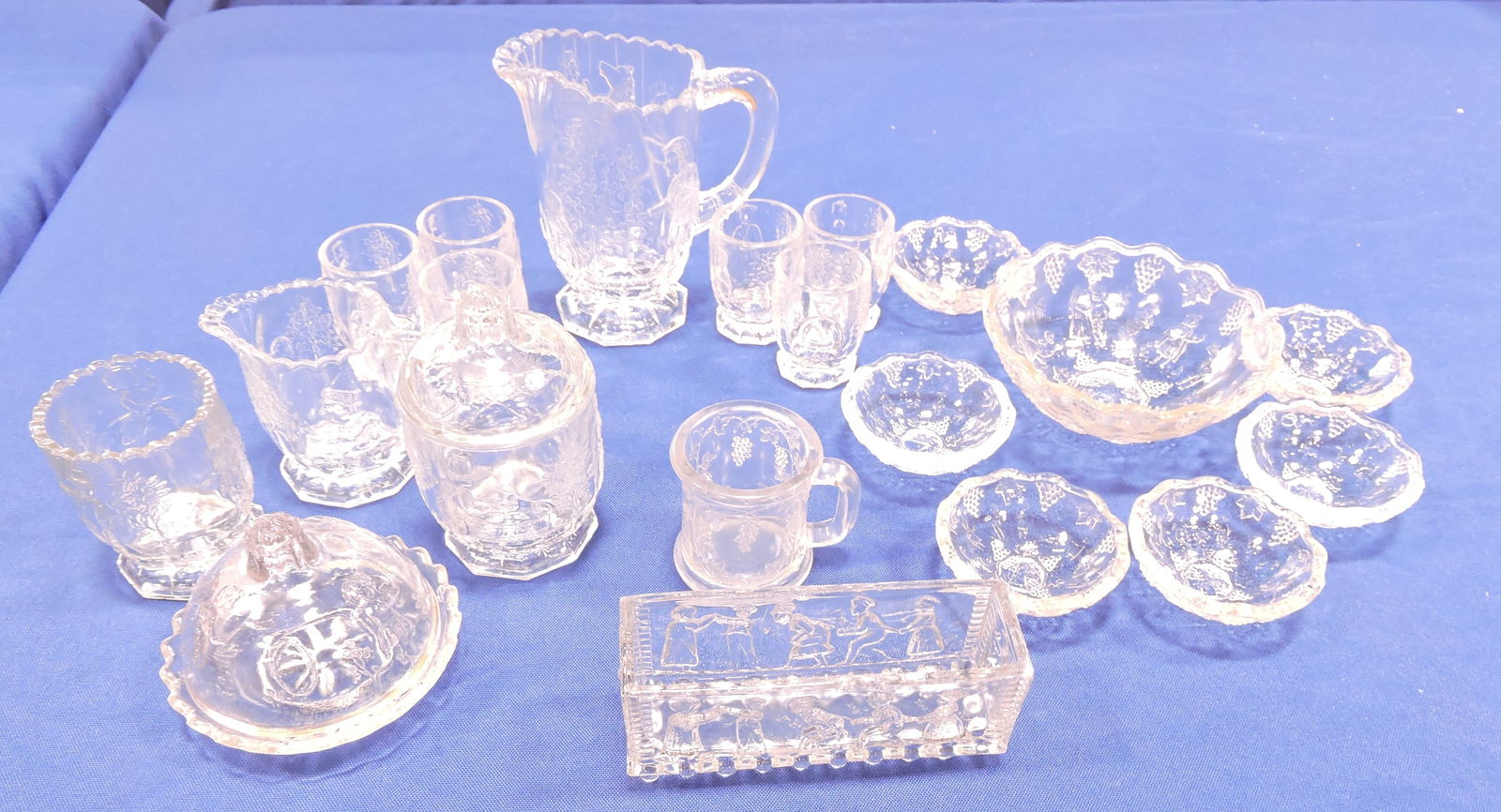 Clear glass child's dishes with nursery (1 of 2)