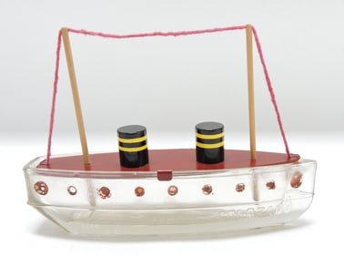 'Colorado' ship glass candy container,
