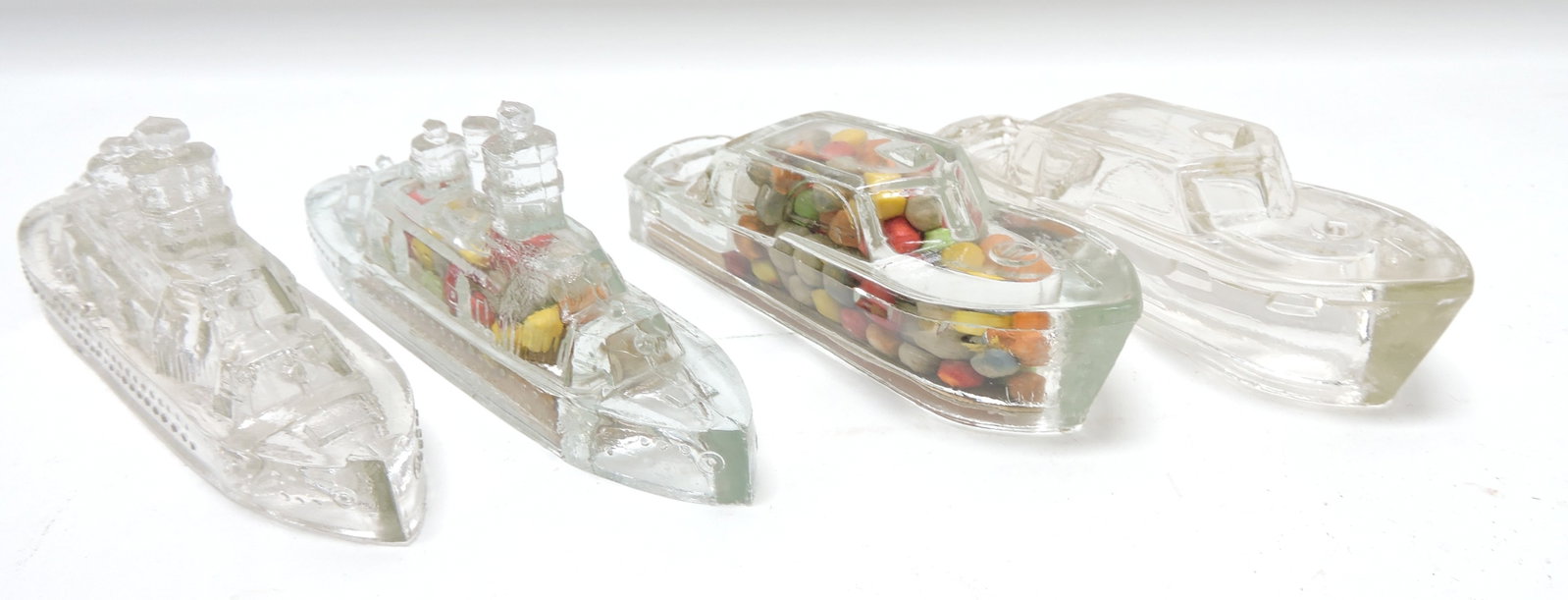Lot of 4 ship/boat glass candy: containers, 5 1/2"