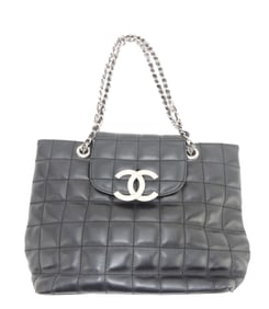 Chanel lady's black leather handbag,