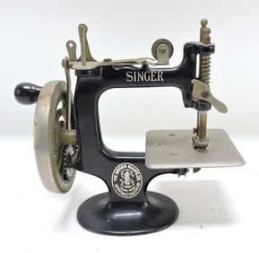 Child's Singer sewing machine,