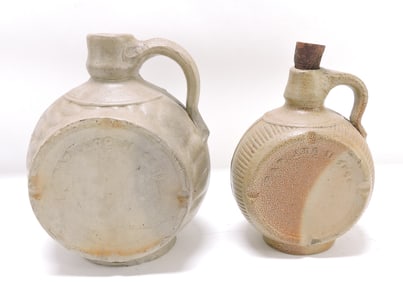 Lot of 2 stoneware jugs, 7" to 8"