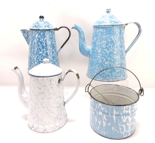 Blue & white graniteware lot of