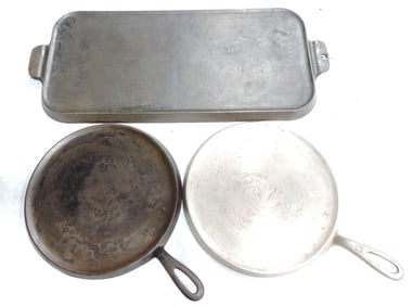 Griswold cast iron lot of 3 griddles: