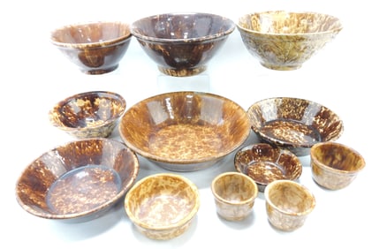 Bennington lot of 12 bowls, 3" to 12",