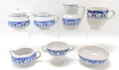 Dedham Pottery lot of 7 rabbit pieces,
