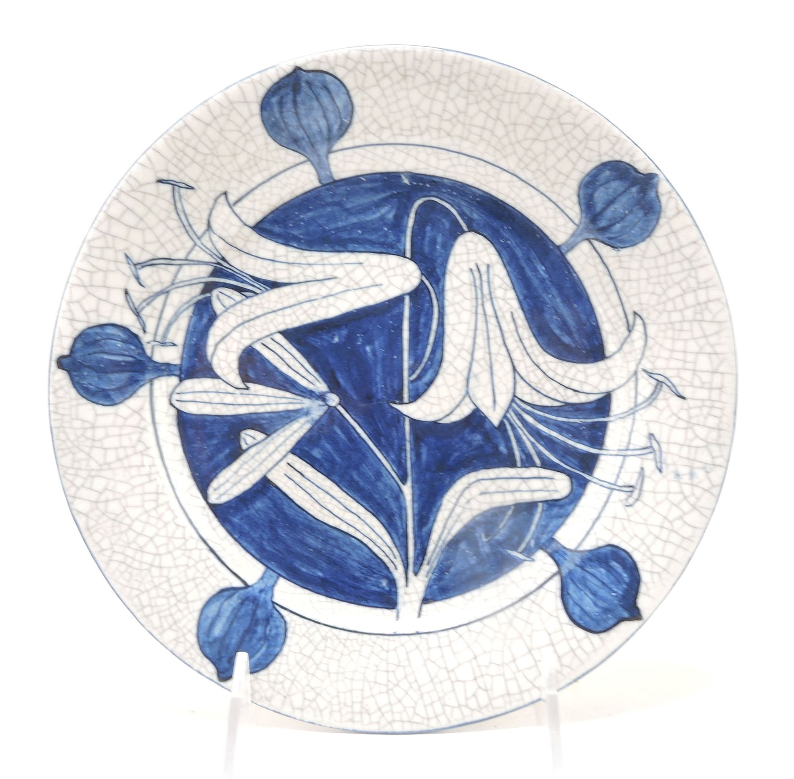 Dedham Pottery 8" plate, day lily (1 of 1)