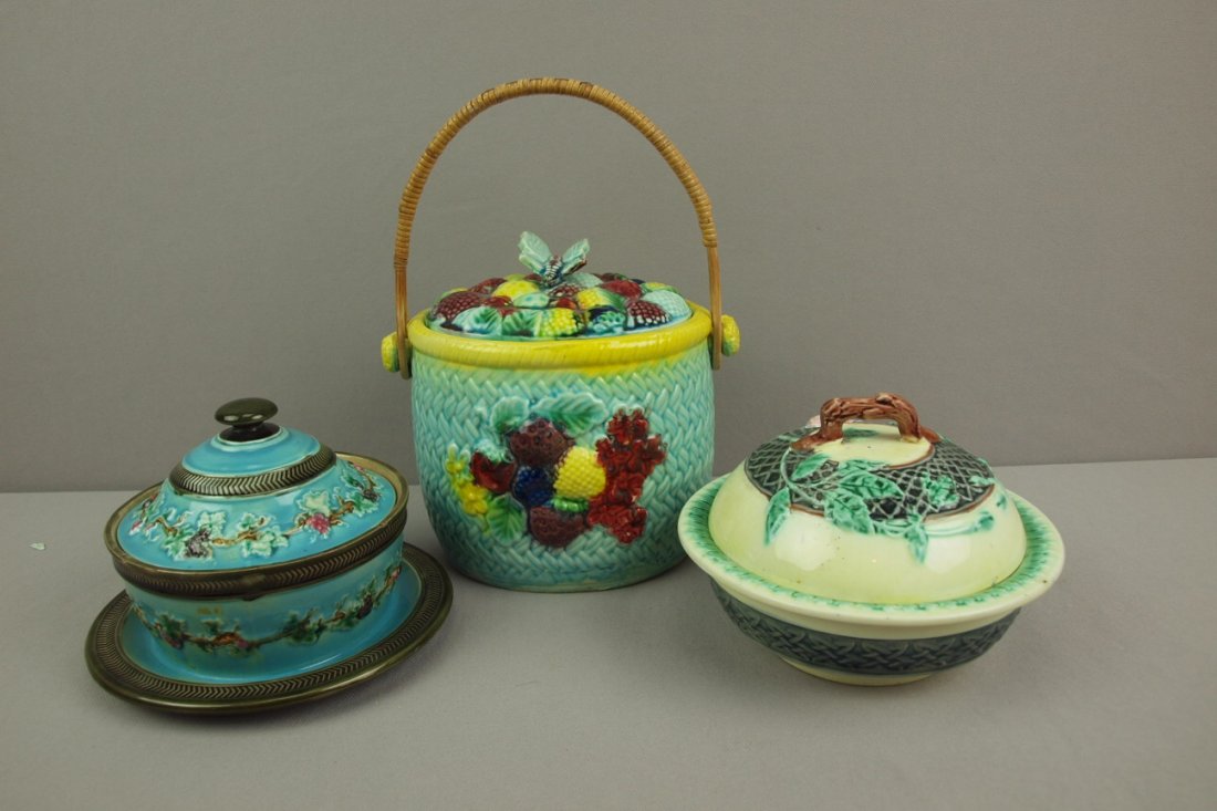 Majolica lot of 2 butter dishes and fruit covered : Majolica lot of 2 butter dishes and fruit covered basket with butterfly, various condition