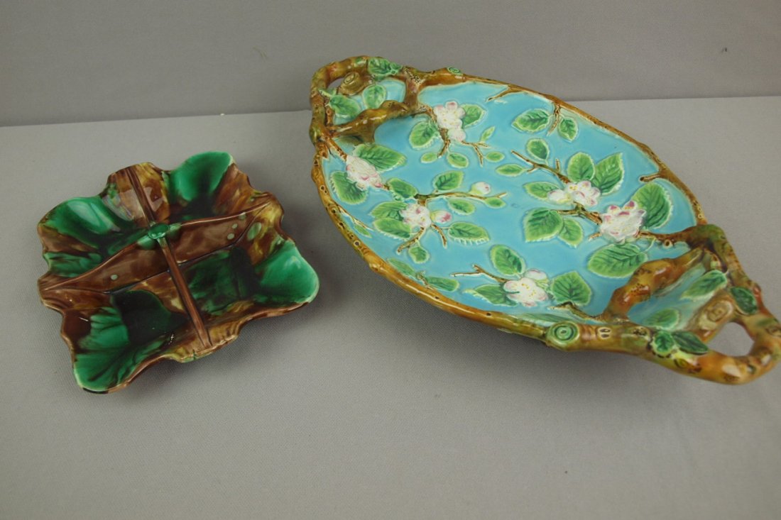 GEORGE JONES majolica strawberry server, missing b: GEORGE JONES majolica strawberry server, missing birds and loss to twig base AND WEDGWOOD mottled tray, repair