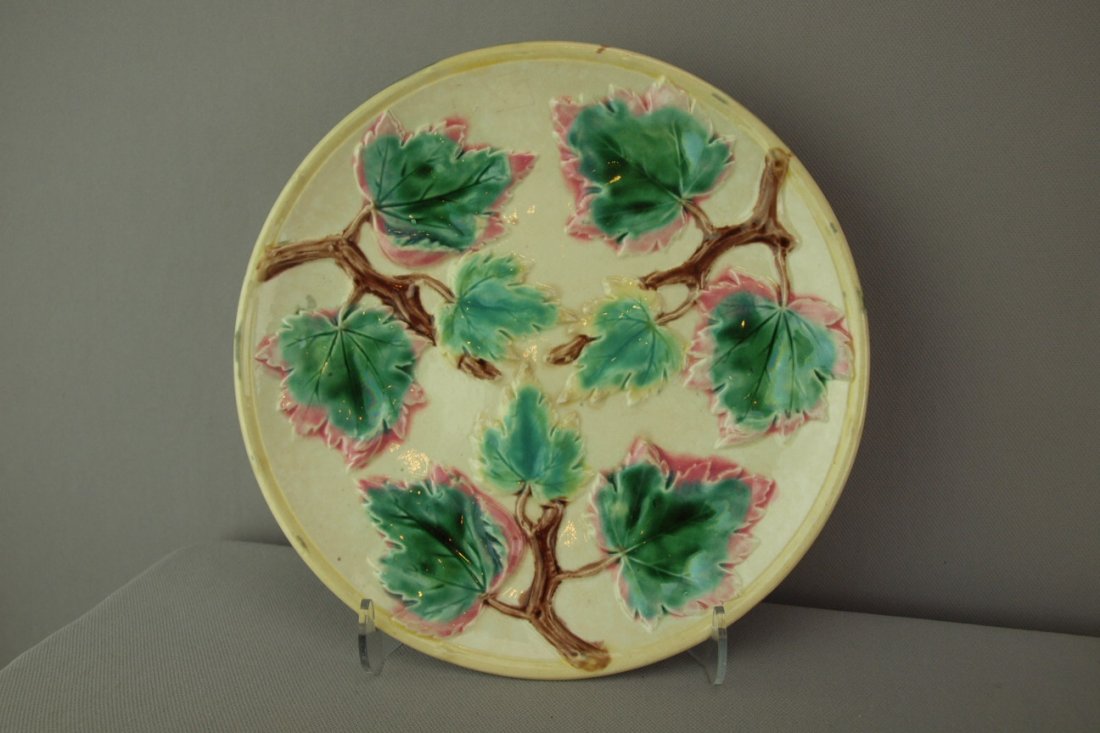ETRUSCAN majolica maple leaves plate, 9" : ETRUSCAN majolica maple leaves plate, 9"