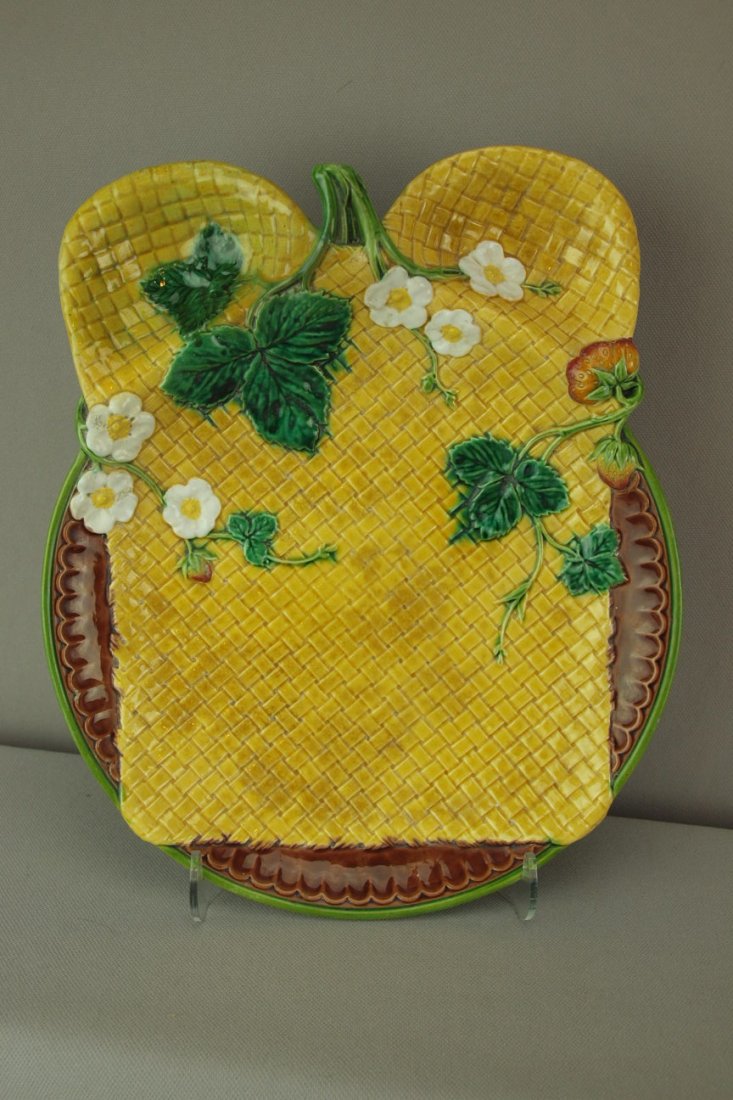 MINTON majolica basketweave strawberry server, shape: MINTON majolica basketweave strawberry server, shape no. 1960, 11", professional repair to rim