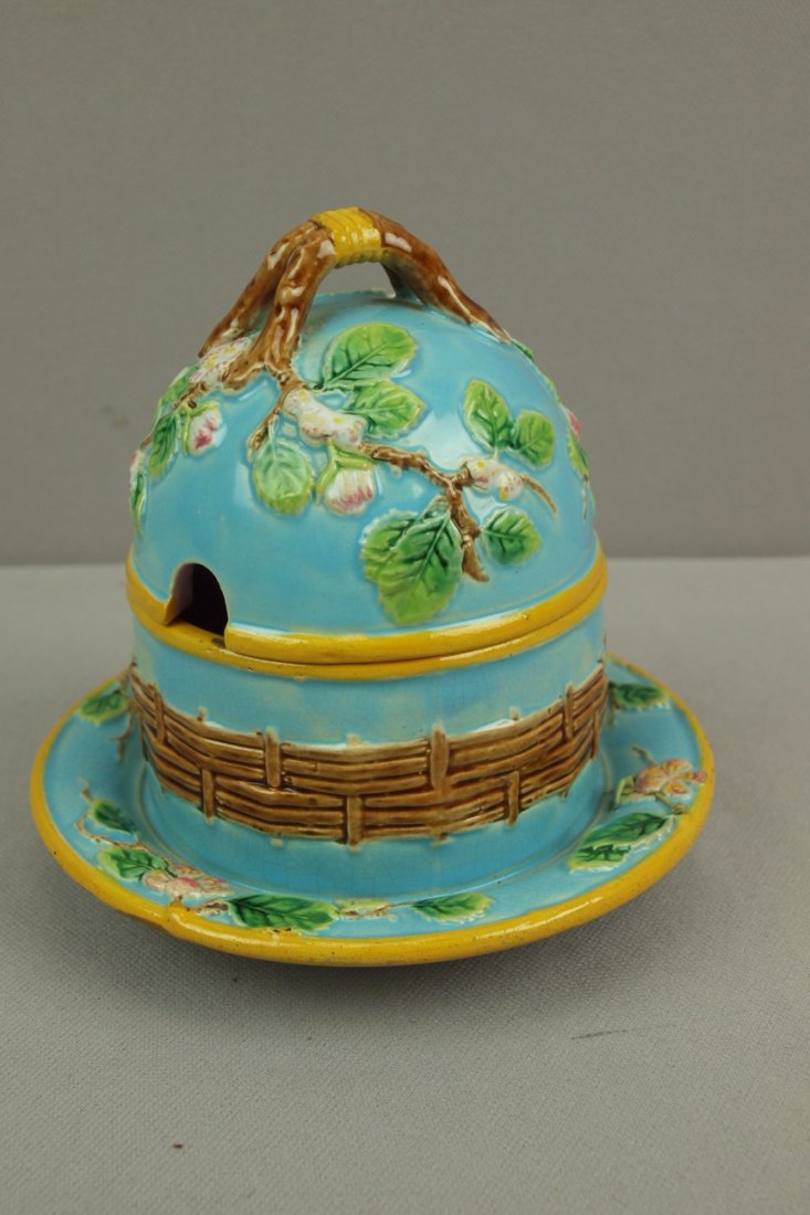 GEORGE JONES majolica apple blossom preserve pot, gr: GEORGE JONES majolica apple blossom preserve pot, great color and detail, 5 1/2"h