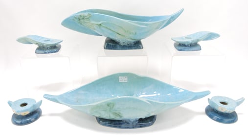 Roseville WInecraft blue lot of two