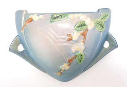Roseville blue Snowberry wall pocket,