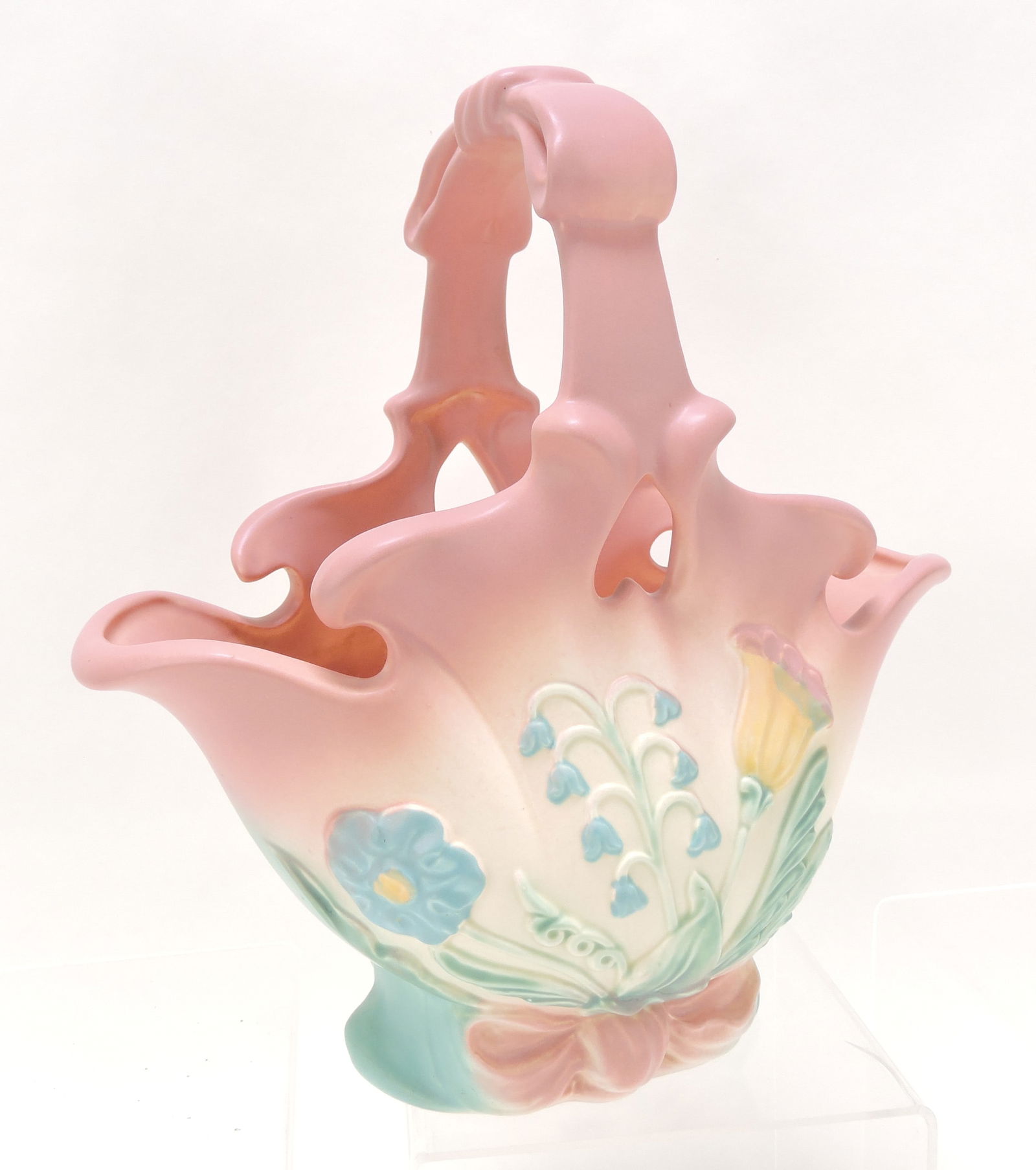 Hull Pottery pink Bowknot large basket, (1 of 1)