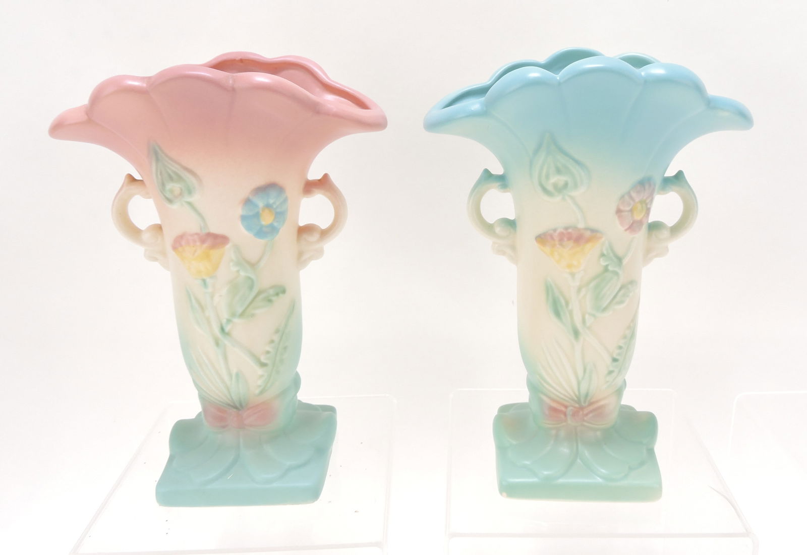 Hull Pottery Bowknot pair of vases, (1 of 1)