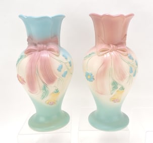 Hull Pottery Bowknot pair of vases,