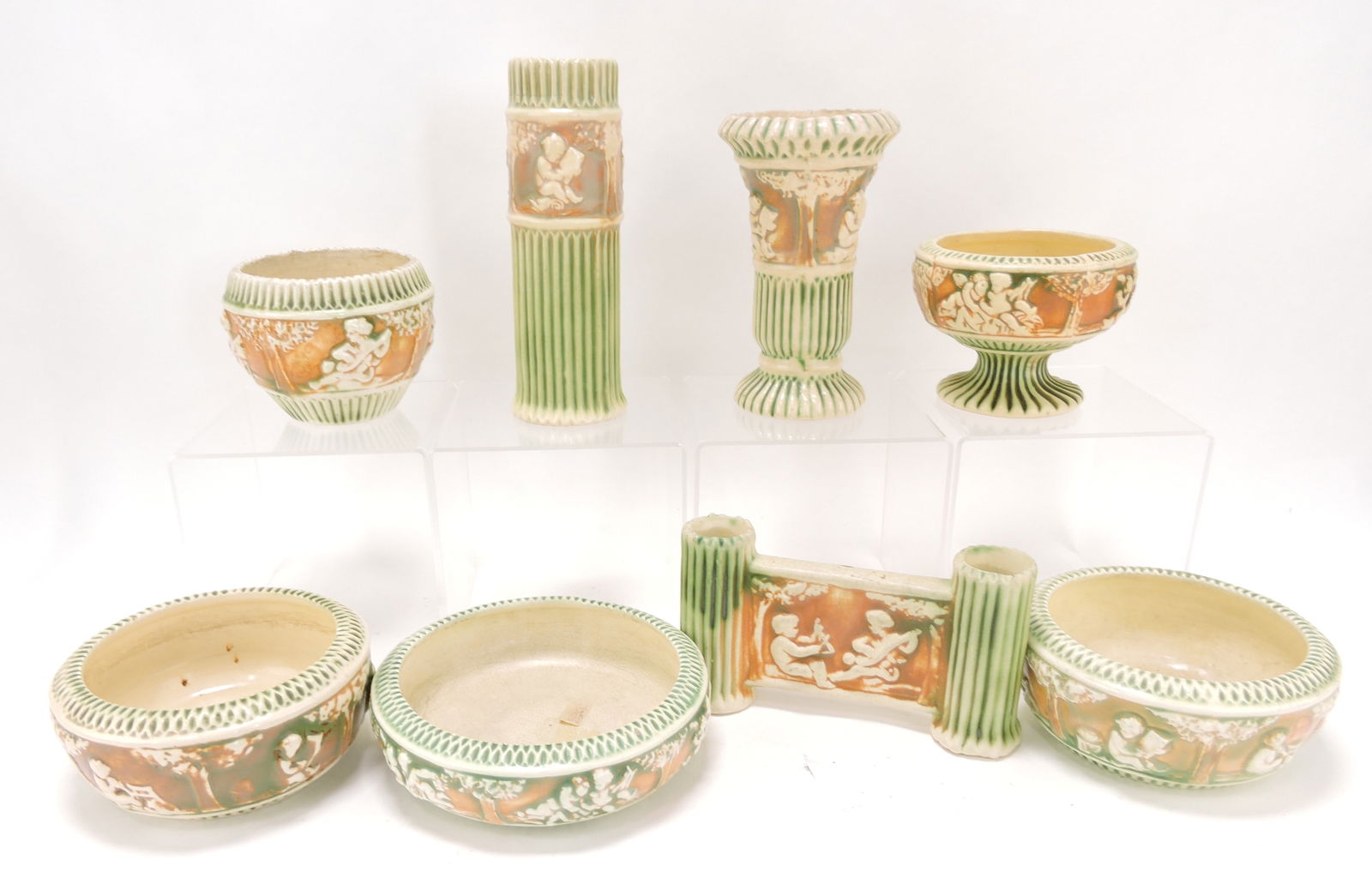 Roseville Donatello lot of 8 pieces, (1 of 1)