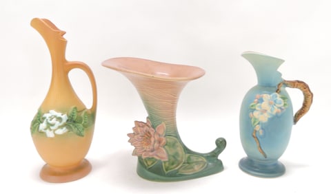 Roseville lot of 3 pieces: Gardenia ewer