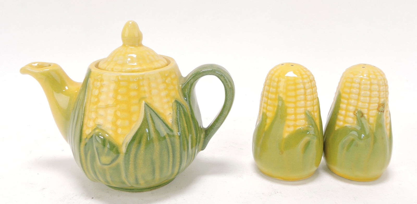 Shawnee Pottery rare cornware small (1 of 1)