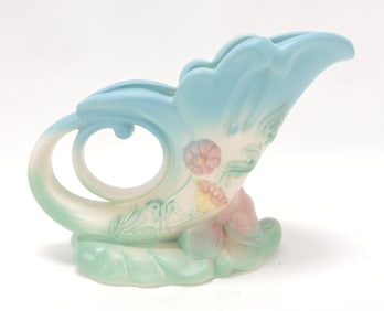 Hull Pottery Bowknot cornucopia,