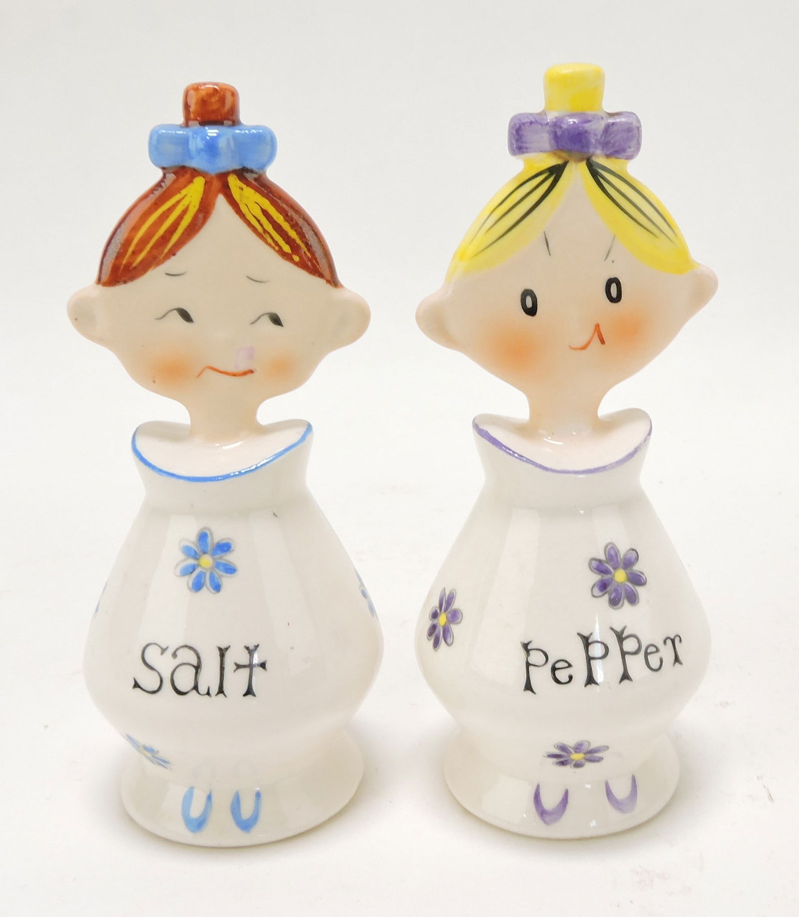 Holt Howard (unmarked) Pixie salt and (1 of 1)