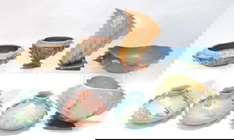 Roseville lot of 8 assorted pcs,